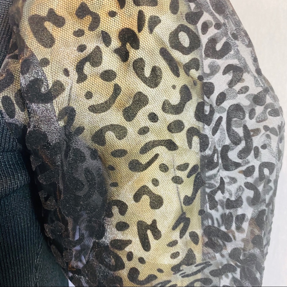 Secret Black Blouse Puff Sleeves Animal Print Top - Picture 4 of 5